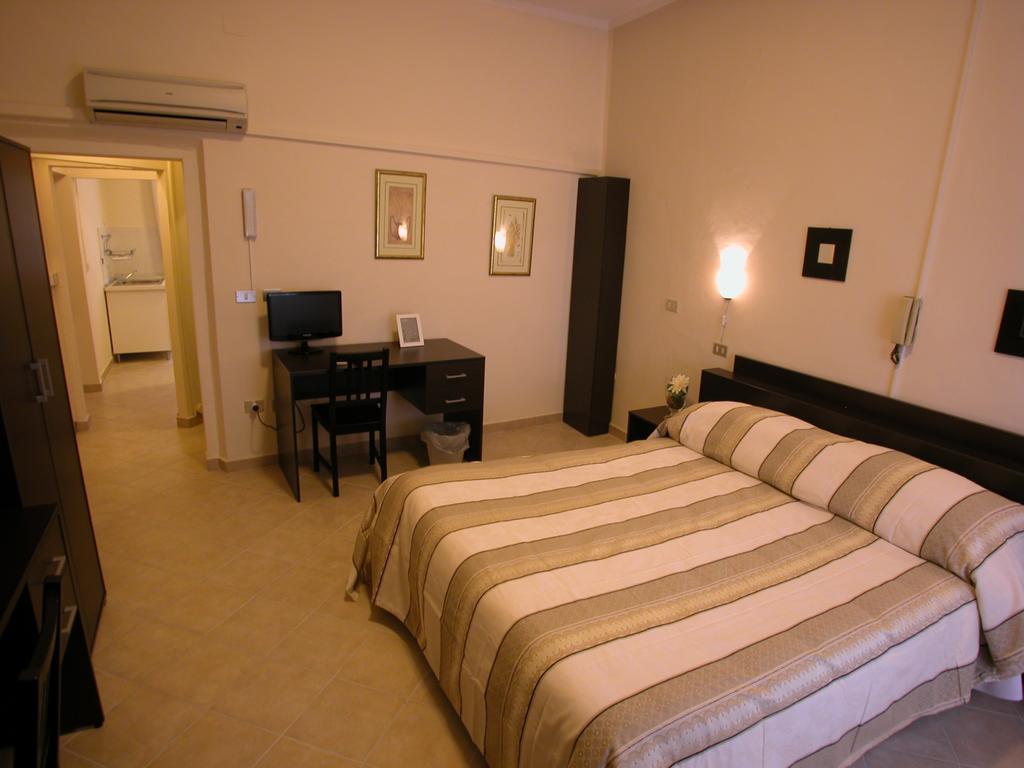 Guest House Roma Prato Szoba fotó